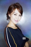 關(guān)悅出席女性公益盛典 為影片《二十二》導演頒獎