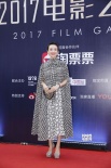 章子怡黑白长裙惊艳亮相 获封年度致敬电影工作者