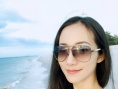 韩雪懒理流言晒度假写真 穿短裤露美腿清纯可爱