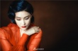 张馨予写真烈焰红唇欲说还休 化身娇俏复古女郎