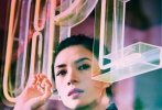 “我從來不是順毛驢”章子怡一直主宰著自己的生活，笑就恣意張揚(yáng)，說則劍拔弩張，她從未變過。