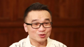 许诚毅做客《蓝羽会客室》 和梁朝伟合作挺紧张