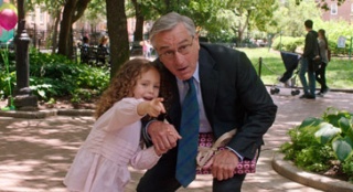 《實(shí)習(xí)生》影評 羅伯特·德尼羅反差萌玩突破