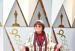 北京时间3月5日，第90届奥斯卡金像奖颁奖典礼在好莱坞杜比剧院举行，红毯上星光熠熠，巨星云集。图为： 阿涅斯·瓦尔达。