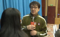 委員成龍保持文藝界小組討論會場秩序 拒絕合影