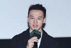 3月14日晚，《水形物語》中國首映禮在北京舉行，影片中國推廣大使佟大為、關(guān)悅夫婦，藝術(shù)推介人尹昉、中文推廣曲演唱者周深及《奇葩說》辯手姜思達(dá)、導(dǎo)演忻鈺坤等嘉賓悉數(shù)現(xiàn)身。