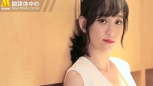 美妆博主陈乔恩上线！用唇蜜当眼影少女心爆棚