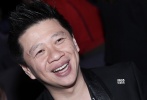 據(jù)介紹，電影《暗黑者：死亡通知單》故事講述在某個城市，有組織發(fā)放“死亡通知單”，將在何時以何罪名向何人執(zhí)行死刑，即使收到通知單的人報案，獲警方貼身保護，該組織照樣能突破重圍，輕而易舉地手刃受刑人。警方為此成立項目小組，卻揭出背后還隱藏著更大的陰謀。