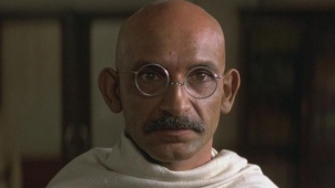 这部描写印度圣雄甘地传奇一生的电影 曾获8座奥斯卡小金人