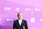 许久不露面的张卫健也现身北京电影节开幕红毯