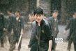 21歲的硬漢？劉昊然發(fā)新劇照 雨中火拼血流滿面