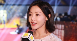 邓家佳参加大影节很荣幸 很看重大学生对自己作品的看法