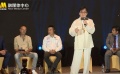 成龙一对拖鞋走遍全世界，节约用水的方法更“恐怖”
