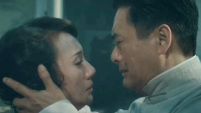 發(fā)哥差點(diǎn)被炸彈炸飛，抱著袁泉痛哭流涕！