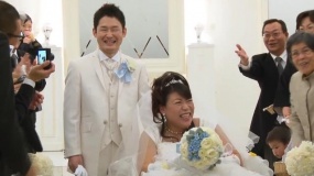 《跨越8年的新娘》原型人物视频 感动数万人的爱情奇迹