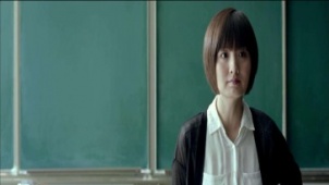 蒋小涵客串电影《青春派》，变身英语老师灵魂质问董子健