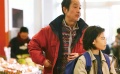 《小偷家族》车站追车片段