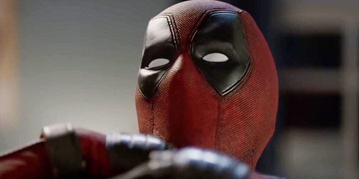 吓死奶爸了死侍2贱贱霸占婴儿床抖腿求换尿布