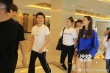 關(guān)曉彤參加北電社會實(shí)踐 網(wǎng)友曬照穿校服親切合影