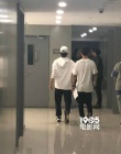 中戲大一新生合影曝光 易烊千璽胡先煦相伴去食堂