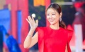 林心如一袭红裙优雅大方 亮相丝绸之路电影节红毯