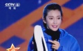 李冰冰力荐“妈妈牌”千层底布鞋 感叹：我从小就穿它长大