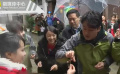 “主廚”佟大為教你吃美味臘肉 肥的才能吃出肉質(zhì)