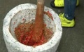 林心如“打辣椒”制作辣椒醬 熱推“天等辣椒”