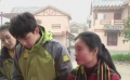 吴磊逛彝族“特色小街” 为海南白沙特产实力推荐