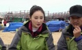 郭晓东林鹏海南助力脱贫攻坚战 海鲜市集体验剥虾织网