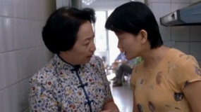 媽媽相親讓女兒參謀，誰知女兒一次約了仨對象，媽媽有些慌
