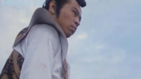 《神鞭》里的東洋武士耀武揚(yáng)威，個子雖小，上半場竟然贏了