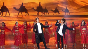 百合杯表彰典礼精彩表演 展展和罗罗演唱《沙漠骆驼》