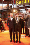 王源亮相《地久天長(zhǎng)》柏林首映 叛逆少年很有挑戰(zhàn)