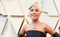 奥斯卡红毯Lady GAGA黑裙搭配钻石项链 霸气外露震慑全场