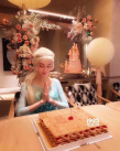 Angelababy慶生照cos冰雪女王 精致似芭比娃娃！