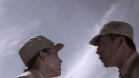 新人醫(yī)療兵和猛虎連連長(zhǎng)初次碰撞就出火花
