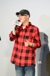 《陽(yáng)臺(tái)上》北京首映 王千源喊話(huà)：多拍點(diǎn)老年題材