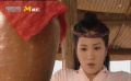 小姑娘学人家路见不平，结果尴尬了