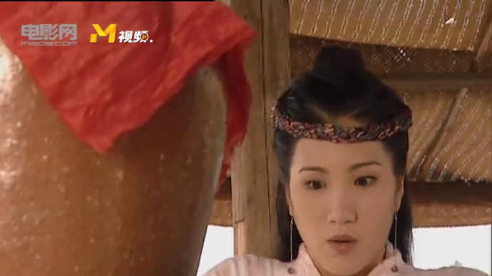 小姑娘学人家路见不平，结果尴尬了
