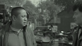 多年之后回鄉(xiāng)被老同學(xué)和同鄉(xiāng)人排斥？