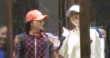 鹿晗关晓彤疑似同居！ 二人同乘一辆车回男方别墅