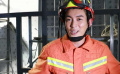 杜江探访消防训练一线 体验救援科目感叹“像得救了一样”