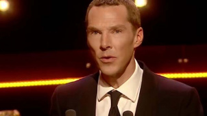 “卷福”英国首摘电视届“奥斯卡” 新生代喜剧女明星导演新片