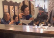 网友澳洲偶遇铁三角 张国立王刚张铁林携家眷聚餐
