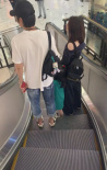 重归于好？洪欣张丹峰牵女儿逛街 风波后频被偶遇