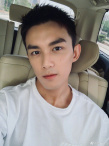 吴磊新剧《穿越火线》开机！ 短发造型帅气清爽