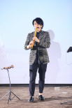 《尺八·一声一世》首映 小凑昭尚现场演奏尺八