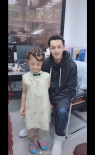 网友六一直播偶遇胡歌 网红滤镜下竟然长这样！