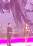 关晓彤吴磊北电文艺演出同台 王俊凯观众席看表演